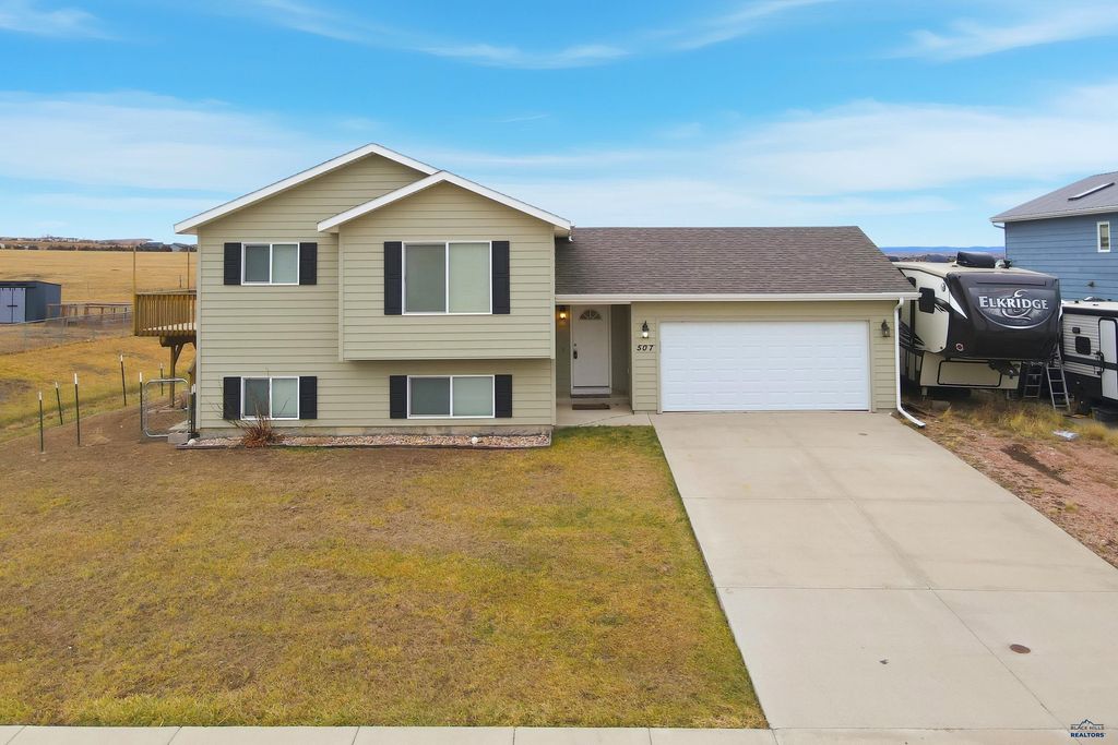 507 MORGEN RD, Box Elder, SD 57719