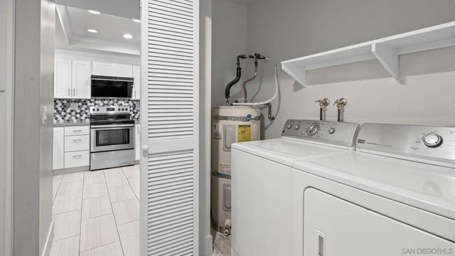 6228 Caminito Araya, San Diego, CA 92122