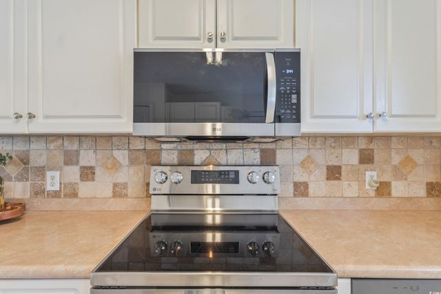 1566 Bessent Ave., Little River, SC 29566