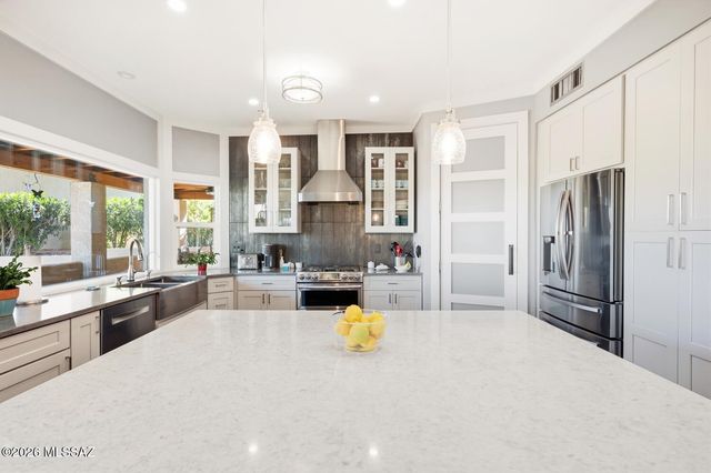 3040 W Camino Claveles, Tucson, AZ 85745