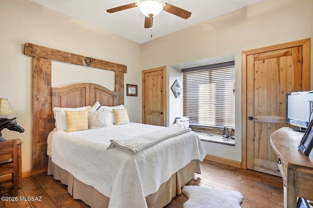 3040 W Camino Claveles, Tucson, AZ 85745