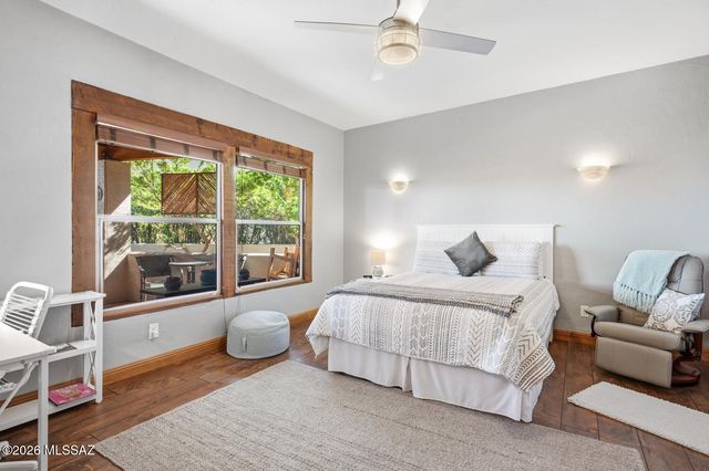 3040 W Camino Claveles, Tucson, AZ 85745