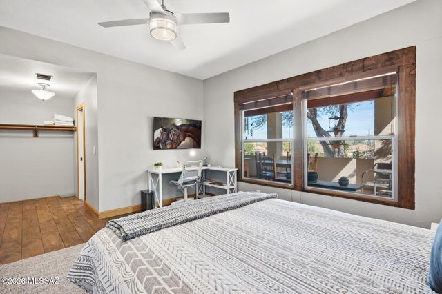 3040 W Camino Claveles, Tucson, AZ 85745