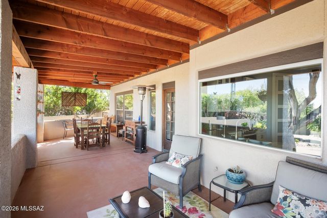 3040 W Camino Claveles, Tucson, AZ 85745