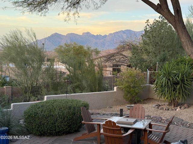 3040 W Camino Claveles, Tucson, AZ 85745