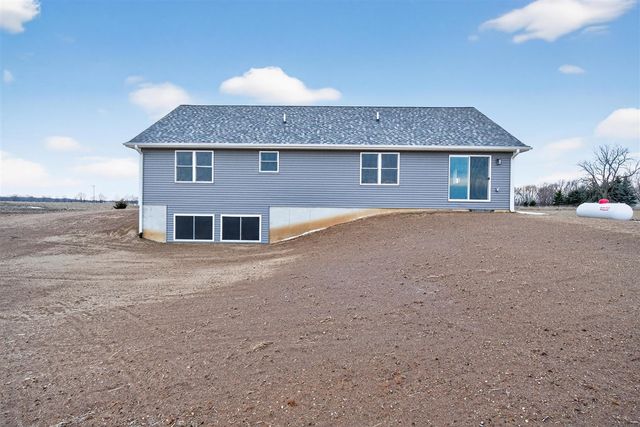 2081 S Francisco Road, Grass Lake, MI 49240