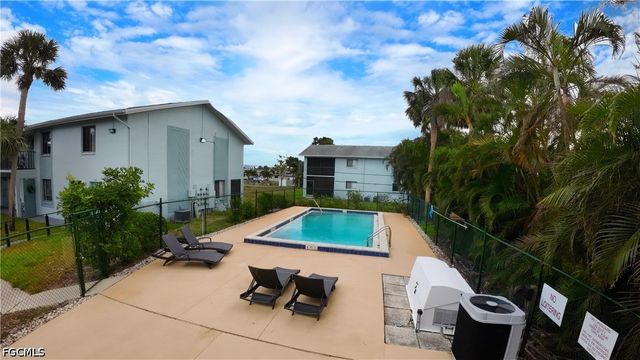 4903 Vincennes ST 210, Cape Coral, FL 33904