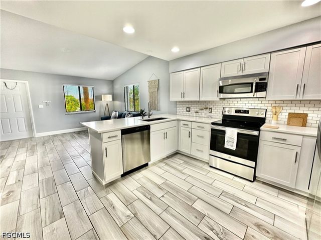 4903 Vincennes ST 210, Cape Coral, FL 33904