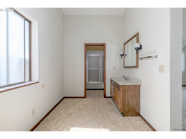 23205 S VIOLA WELCH Rd, Beavercreek, OR 97004