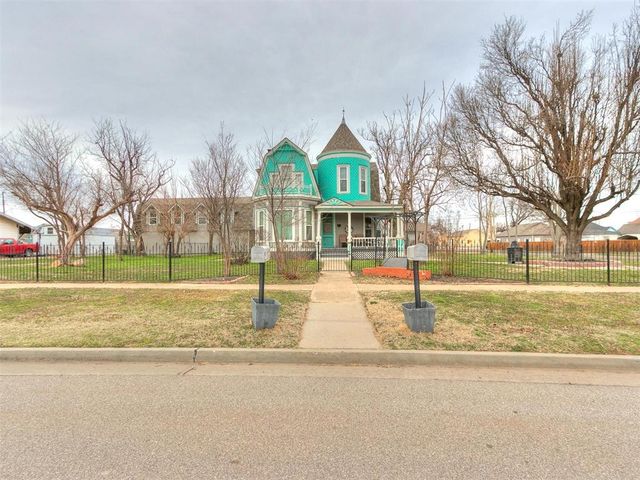 506 S Evans Avenue, El Reno, OK 73036