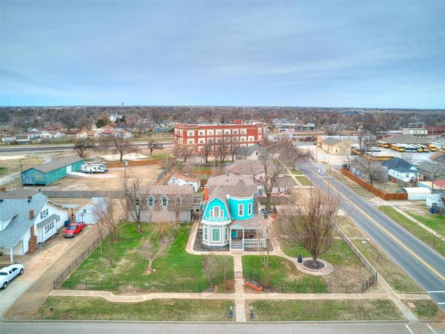 506 S Evans Avenue, El Reno, OK 73036