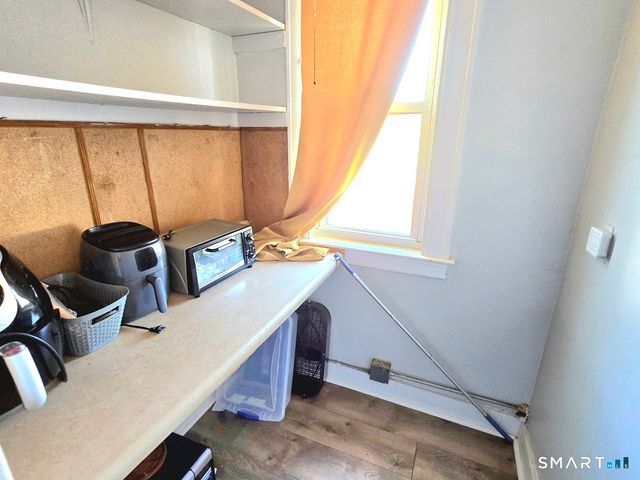 233 White Street 3rd Floor, Hartford, CT 06114