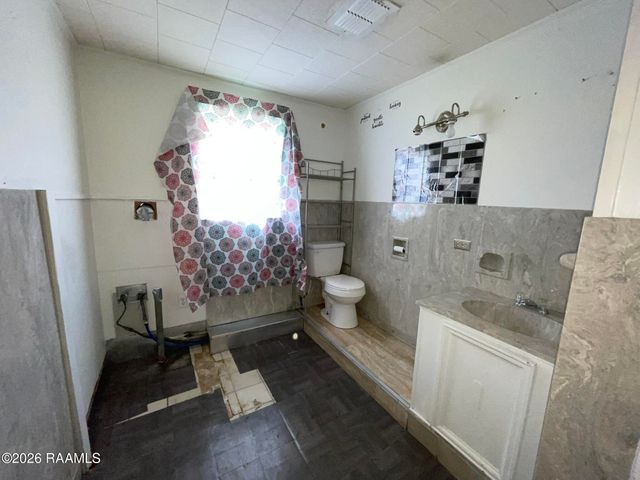 1359 Cherokee Drive, Opelousas, LA 70570