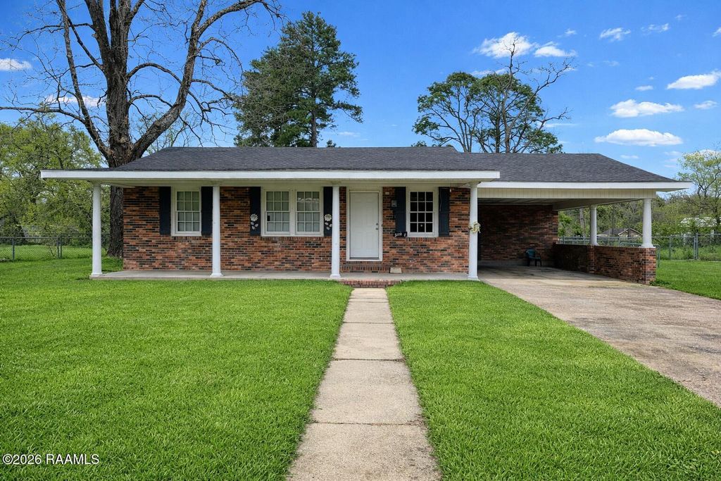 1359 Cherokee Drive, Opelousas, LA 70570