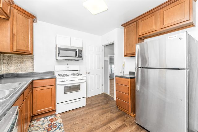 5835 Mount Vernon Avenue, Portage, MI 49024