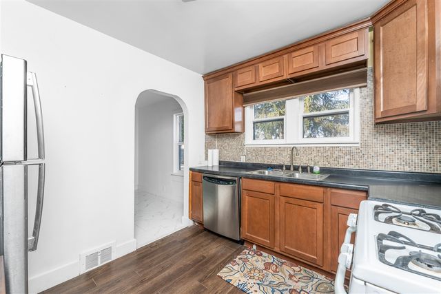 5835 Mount Vernon Avenue, Portage, MI 49024