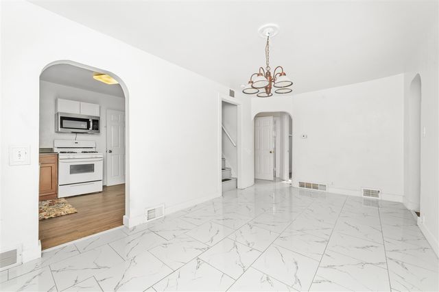 5835 Mount Vernon Avenue, Portage, MI 49024