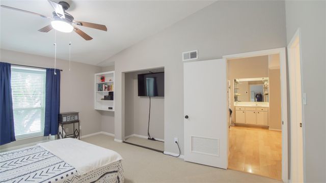 5711 Sugar Hill Drive 52, Houston, TX 77057