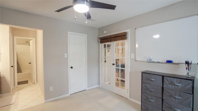 5711 Sugar Hill Drive 52, Houston, TX 77057