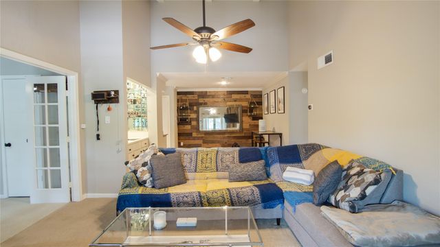 5711 Sugar Hill Drive 52, Houston, TX 77057