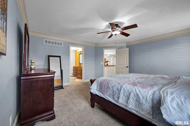 2602 W Carrington Court, Dunlap, IL 61525