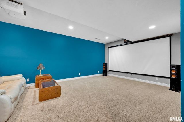 2602 W Carrington Court, Dunlap, IL 61525
