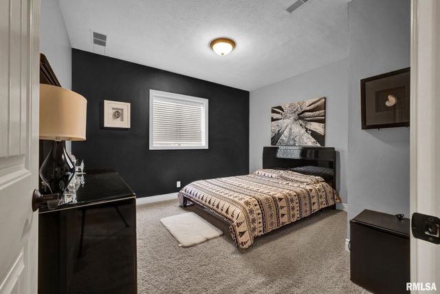 2602 W Carrington Court, Dunlap, IL 61525