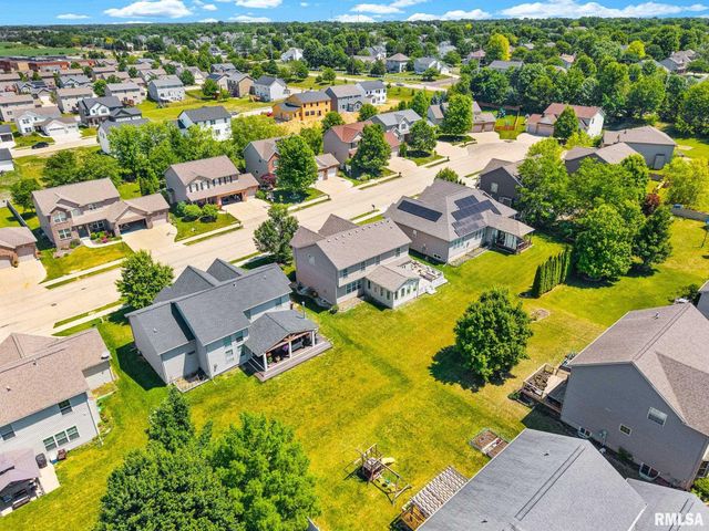 2602 W Carrington Court, Dunlap, IL 61525
