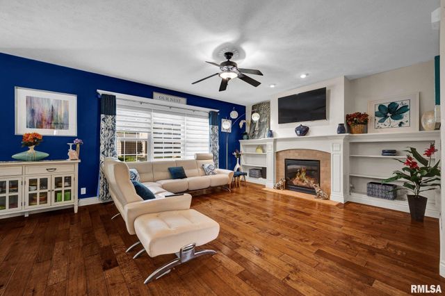 2602 W Carrington Court, Dunlap, IL 61525