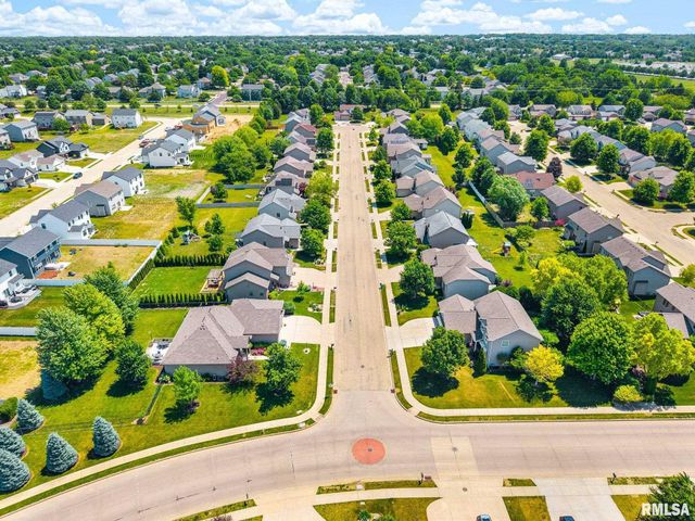 2602 W Carrington Court, Dunlap, IL 61525