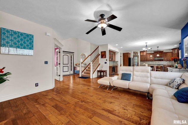 2602 W Carrington Court, Dunlap, IL 61525