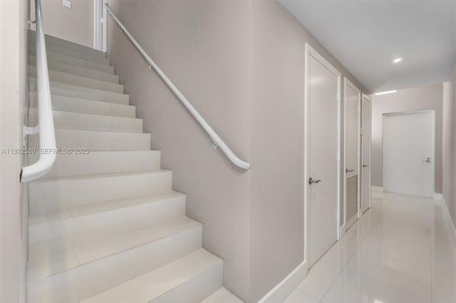 6000 Collins Ave 330, Miami Beach, FL 33140