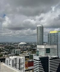 55 SW 9th St 3307, Miami, FL 33130