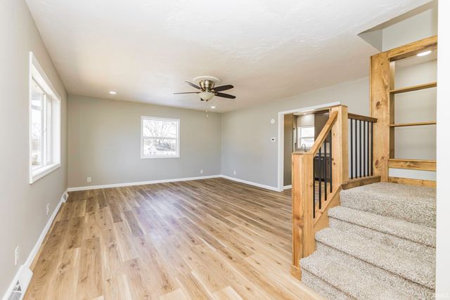 2420 S Plum Street, Yorktown, IN 47396