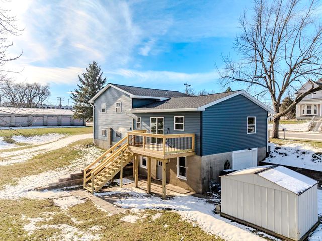 2420 S Plum Street, Yorktown, IN 47396