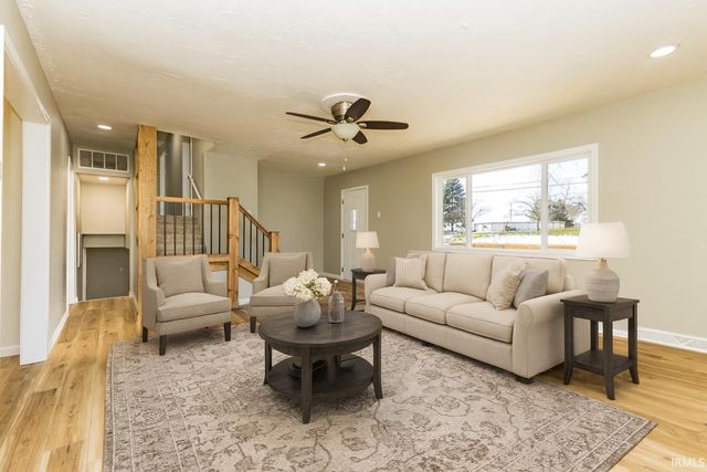 2420 S Plum Street, Yorktown, IN 47396