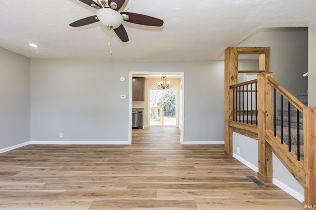 2420 S Plum Street, Yorktown, IN 47396