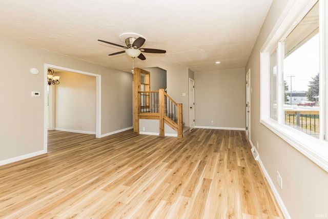 2420 S Plum Street, Yorktown, IN 47396