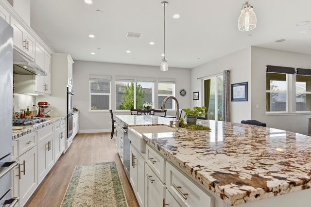 8609 Vintner Dr, Plymouth, CA 95669