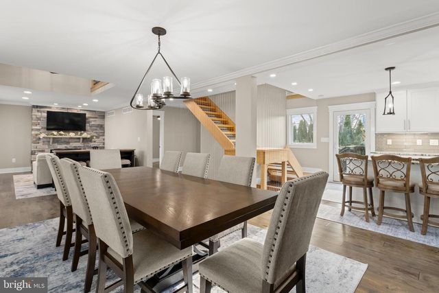 4 W MYRTLE AVE, Feasterville Trevose, PA 19053