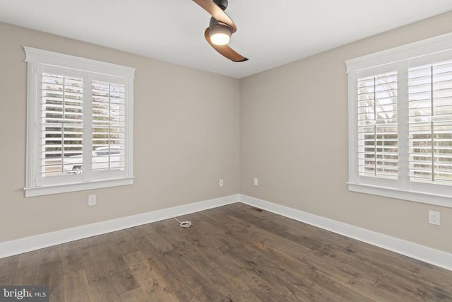 4 W MYRTLE AVE, Feasterville Trevose, PA 19053