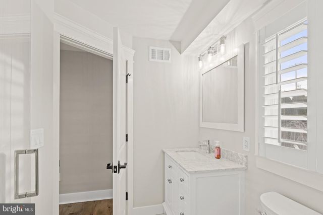 4 W MYRTLE AVE, Feasterville Trevose, PA 19053