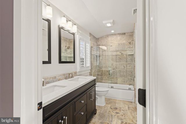 4 W MYRTLE AVE, Feasterville Trevose, PA 19053