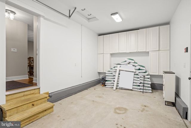 4 W MYRTLE AVE, Feasterville Trevose, PA 19053