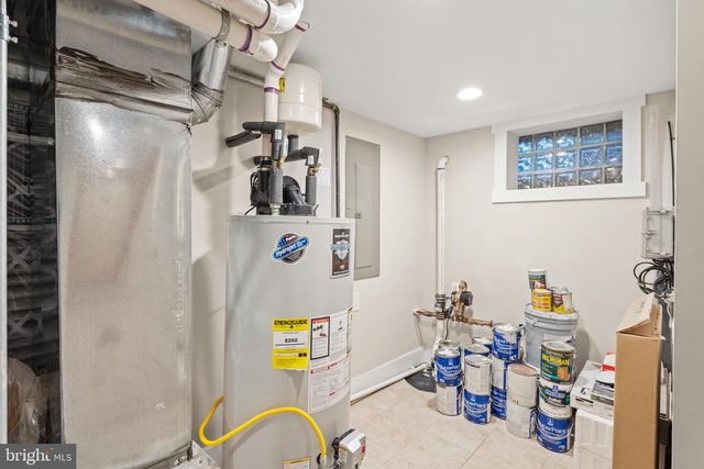 4 W MYRTLE AVE, Feasterville Trevose, PA 19053