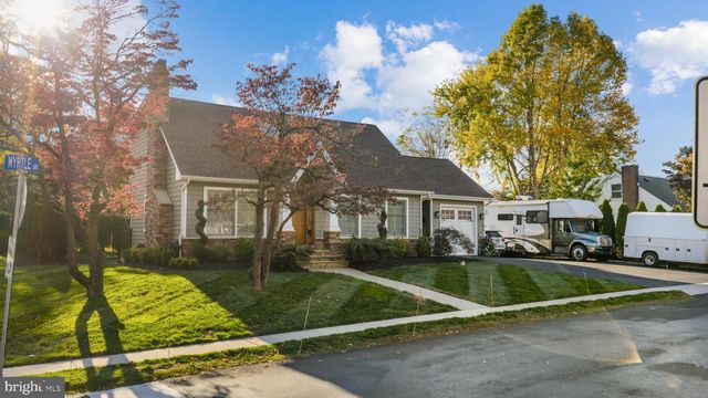 4 W MYRTLE AVE, Feasterville Trevose, PA 19053