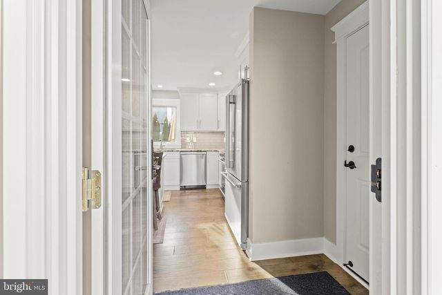 4 W MYRTLE AVE, Feasterville Trevose, PA 19053