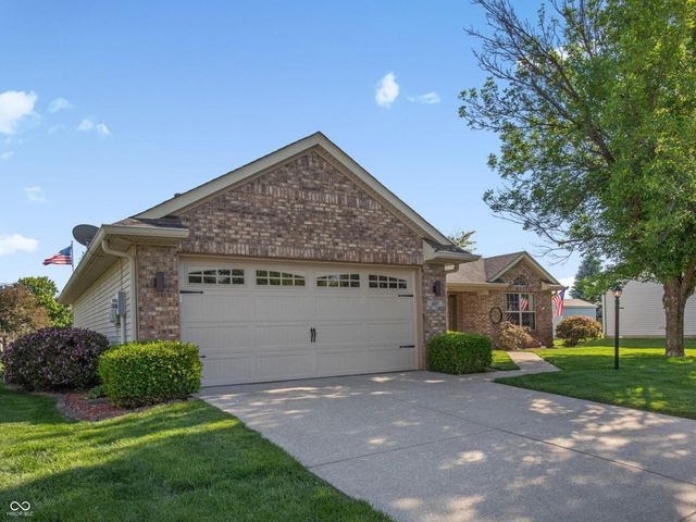 1467 Persimmon Circle, Greenfield, IN 46140
