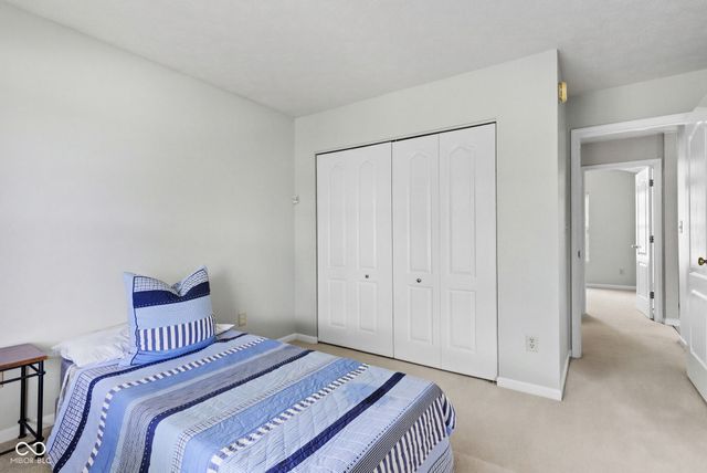 1467 Persimmon Circle, Greenfield, IN 46140