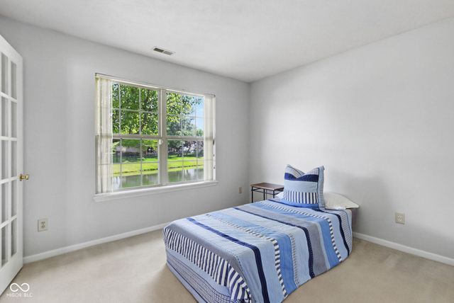 1467 Persimmon Circle, Greenfield, IN 46140
